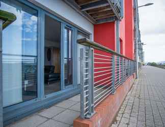 Exterior 2 Fisherman's Way - 2 Bed Apt - SA1 Swansea