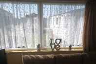 Ruang Umum Adorable 2 Bedroom Holiday Home in Clacton-on-sea