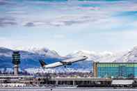 Bên ngoài Fairmont Vancouver Airport - Gold Experience