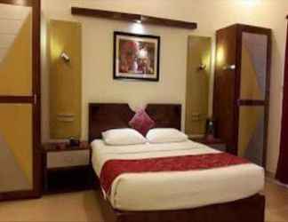 Bedroom 2 Grand Regency Bahawalpur