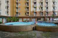 Swimming Pool Homey Studio Apartment At Green Palm Residence