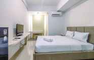 Kamar Tidur 7 Elegant And Comfy Studio Barsa City Apartment