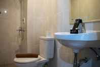 In-room Bathroom Nice And Comfort 2Br At Serpong Garden Apartment