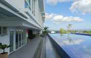Swimming Pool 7 Comfort And Simply Studio Room At Mataram City Apartment