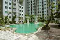 Swimming Pool Comfort And Cozy 1Br At Sky Terrace Apartment