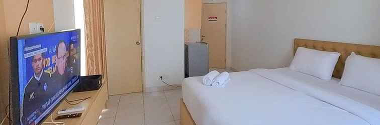 ห้องนอน Nice And Comfy Studio At Amethyst Apartment