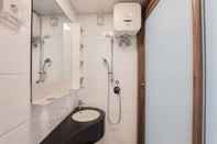 In-room Bathroom Comfy And Minimalist Studio At Sky House Bsd Apartment