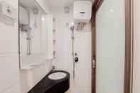In-room Bathroom Elegant And Comfortable Studio Apartment Sky House Bsd