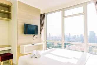 Bilik Tidur 4 Comfy And Elegant 2Br At Menteng Park Apartment