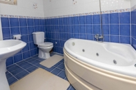 Toilet Kamar Splendid Villa Surrounded by Nature Near Milas-bodrum Airport