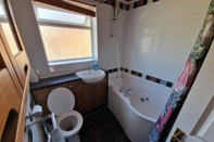 In-room Bathroom Lopez Home Crawley