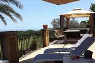 Kolam Renang BB Villa Overlooking Sea, Mountain, Coast - Renovated Ancient Winery More