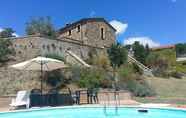 Swimming Pool 7 6 Bedrooms Villa in Allerona - Italy