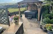 พื้นที่สาธารณะ 4 Inviting 4 Berth Caravan in Hebden Bridge