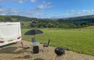 พื้นที่สาธารณะ 7 Inviting 4 Berth Caravan in Hebden Bridge