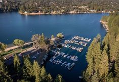 Others 3 Yosemite Basecamp - Yosemite Basecamp is a Gorgeous Pet-friendly Home Near the Pristine Pine Mountain Lake Golf Course by Redawning