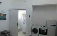 Phòng ngủ 6 Perissa Art Villa - Kitchen & Washing Machine