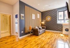 Others 3 Classic 1 Bedroom King Size bed en Suite Shower Free Toiletries and Wifi in Central Lincoln