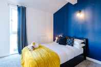 Bedroom 3 Bed House Manchester by MCR Dens