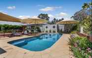 Swimming Pool 2 Heathcote Holiday FarmStay 5BRM Villa