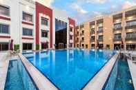 Swimming Pool Best Western Plus Al Qurayyat City Center