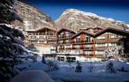 Exterior 4 Hotel Sonne Zermatt