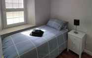 Bedroom 2 Lovely 2-bed Apartment in Wincanton Somerset