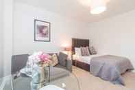 Kamar Tidur Hill Street Mayfair Apartments