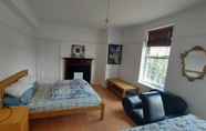 Kamar Tidur 4 London Edgware Station Apartment