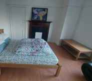 Kamar Tidur 7 London Edgware Station Apartment