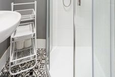 In-room Bathroom Apartment Krakow Krasinskiego