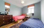 Lainnya 5 Lovely 4 Bedroom Terraced Family Home