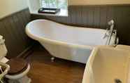 In-room Bathroom 4 Stunning 2 Bed Cotswold Cottage Winchcombe