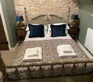 Bedroom 6 Stunning 2 Bed Cotswold Cottage Winchcombe