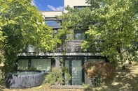 Exterior Smile Villa With Terrace Garden Aircondition and Parking in the Beloved D Bling in Vienna