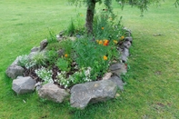 Common Space Situated in the Lowlands of the Malvern Hills