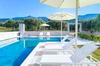 สระว่ายน้ำ Olia Thassos - Luxury Apartments