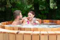 Phương tiện giải trí Rachel's Farm Luxury Escapes With Hot Tubs