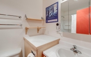 In-room Bathroom 7 Mt Baker Lodging Condo 18 - Sleeps 4