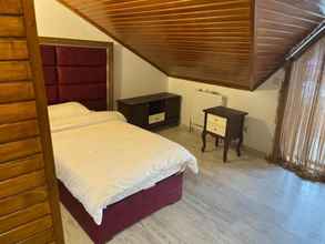 Bedroom 4 Villa Near Sapanca Lake With Jacuzzi Shared Pool