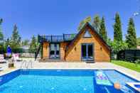 Swimming Pool Tiny House With Private Pool Close to Lycian Way