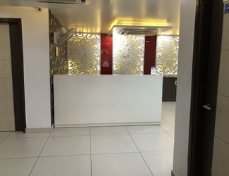 Lobi 2 Hotel Mukund Residency