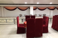 Restoran Hotel Mukund Residency