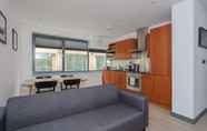 Lain-lain 4 Stylish 1 Bedroom Apartment in Holborn in a Great Location