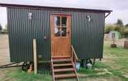 Common Space 2 Glamping in Wiltshire in our Luxury Shepherds Hut