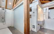 In-room Bathroom 5 Luxury 3 Bedroom Barn Conversion - Canterbury