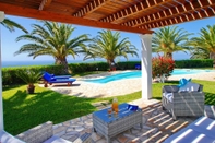 Swimming Pool Villa Ermis in Spartia