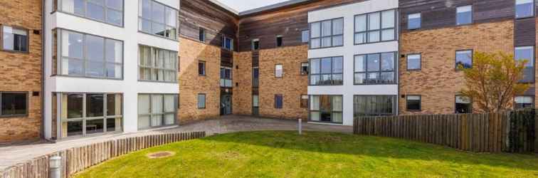 Exterior Ensuite Rooms at Westminster Hall-OXFORD - Campus Accommodation