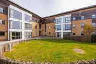 Exterior Ensuite Rooms at Westminster Hall-OXFORD - Campus Accommodation