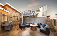 Ruang Umum 5 Sand Castle by Avantstay Beach House on Balboa Peninsula w/ Patio & Hot Tub